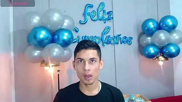 Oliver_king_sex from StripChat is Freechat