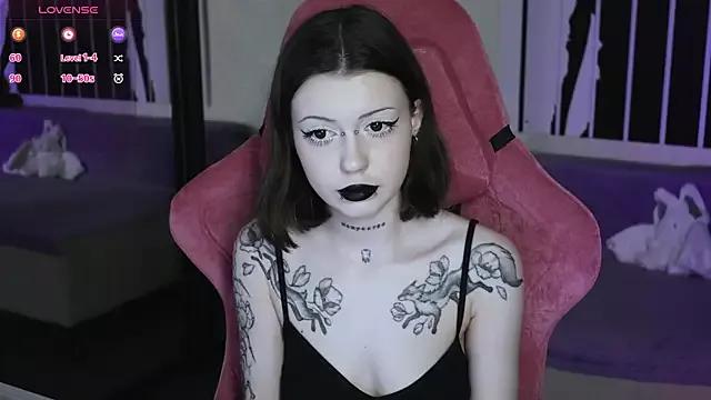 prettybones from StripChat is Freechat