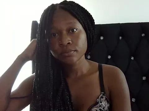 Queen_essy from StripChat
