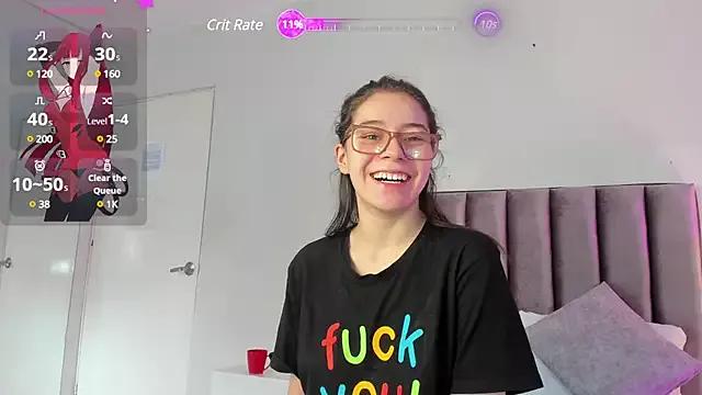 Ravenn_Moon_ from StripChat is Freechat