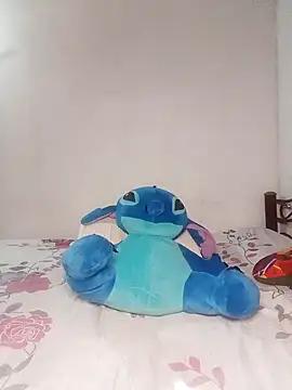 Rebeca27Gus from StripChat