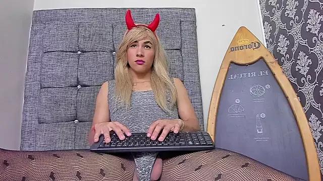 Incite your eccentricities: Get kinky and please these steamy asian sluts, who will reward you with wacky outfits and vibrating toys.