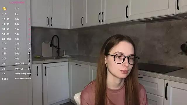 RoseeBarth from StripChat is Freechat
