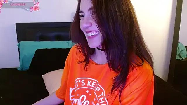 Salma_Tori from StripChat is Freechat