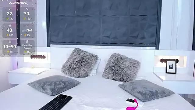 Incite your eccentricities: Get kinky and please these steamy asian sluts, who will reward you with wacky outfits and vibrating toys.