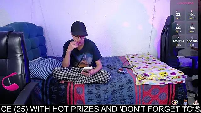 savagesboys from StripChat