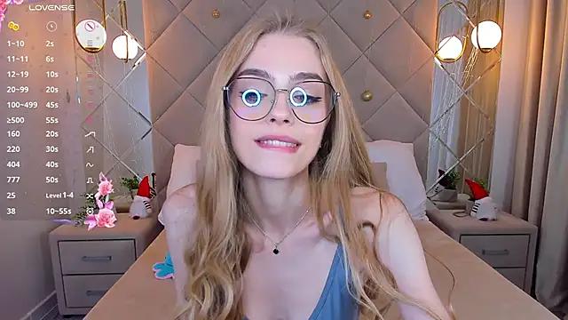 Incite your eccentricities: Get kinky and please these steamy asian sluts, who will reward you with wacky outfits and vibrating toys.