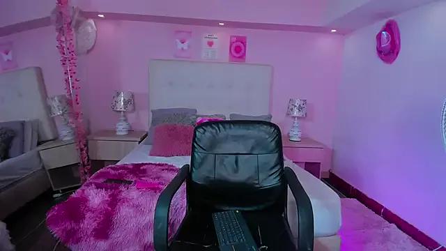 Incite your eccentricities: Get kinky and please these steamy asian sluts, who will reward you with wacky outfits and vibrating toys.