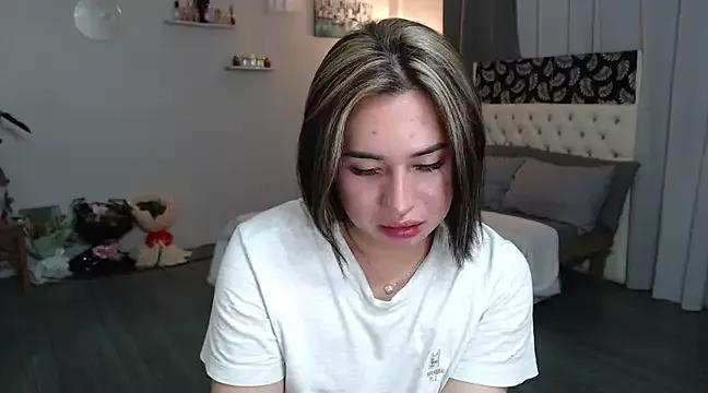 Sexysafarahh from StripChat is Freechat
