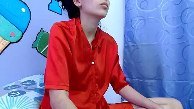 skinnykalitzo18 from StripChat is Freechat