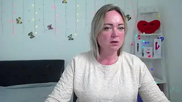 SnezhanaRells from StripChat is Freechat