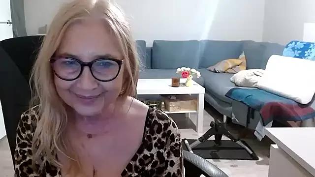 Incite your eccentricities: Get kinky and please these steamy asian sluts, who will reward you with wacky outfits and vibrating toys.