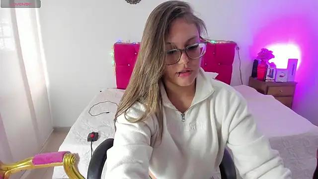 Incite your eccentricities: Get kinky and please these steamy asian sluts, who will reward you with wacky outfits and vibrating toys.