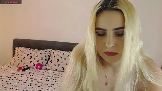sophia_secret272 from StripChat is Freechat