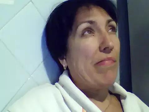 Photos of SunnyAmorre from StripChat is Freechat