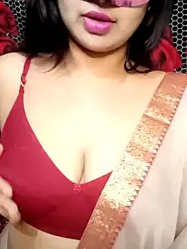 Sweety4u97 from StripChat is Freechat