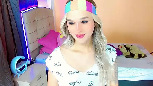 TaylorMon from StripChat is Freechat