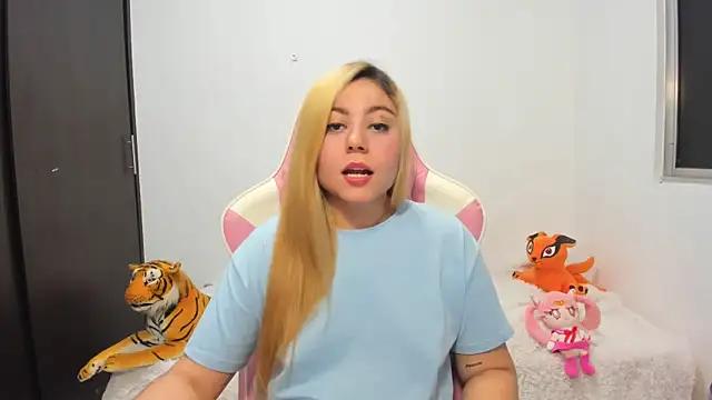 Incite your eccentricities: Get kinky and please these steamy asian sluts, who will reward you with wacky outfits and vibrating toys.