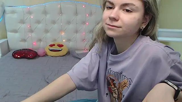 Incite your eccentricities: Get kinky and please these steamy asian sluts, who will reward you with wacky outfits and vibrating toys.