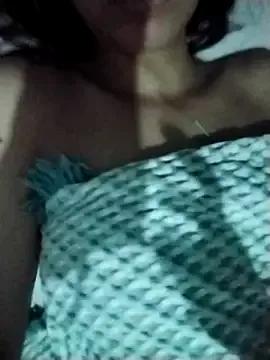 Tinavic from StripChat is Freechat