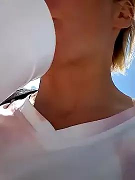vickybaby from StripChat is Freechat