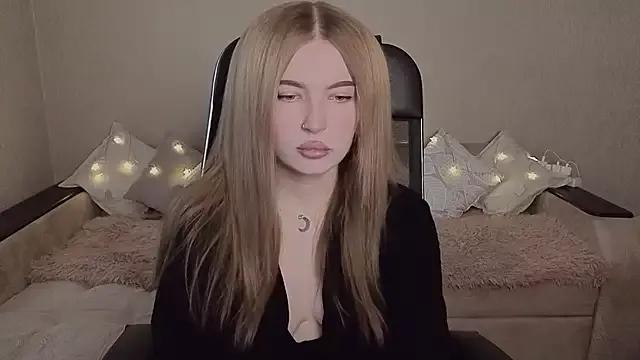 ViolettaLopez from StripChat is Freechat