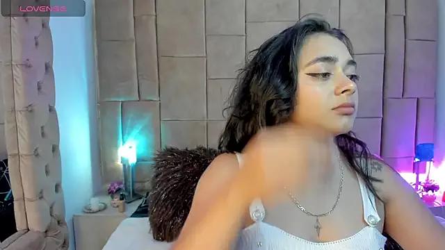 Withney_x from StripChat is Freechat