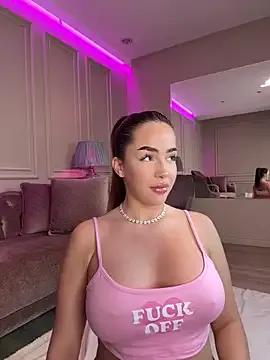 Photos of xJuliax from StripChat is Freechat