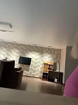 XMelissaX from StripChat is Freechat