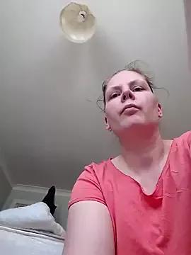 xxSexyBushLinnxx from StripChat is Freechat