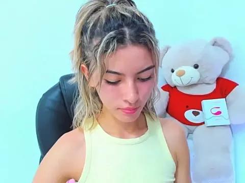 Incite your eccentricities: Get kinky and please these steamy asian sluts, who will reward you with wacky outfits and vibrating toys.