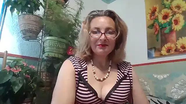 Photos of ZhannaLove480 from StripChat is Freechat