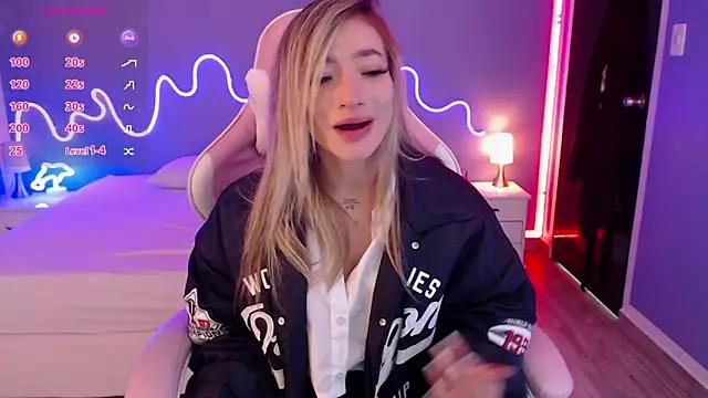 Incite your eccentricities: Get kinky and please these steamy asian sluts, who will reward you with wacky outfits and vibrating toys.